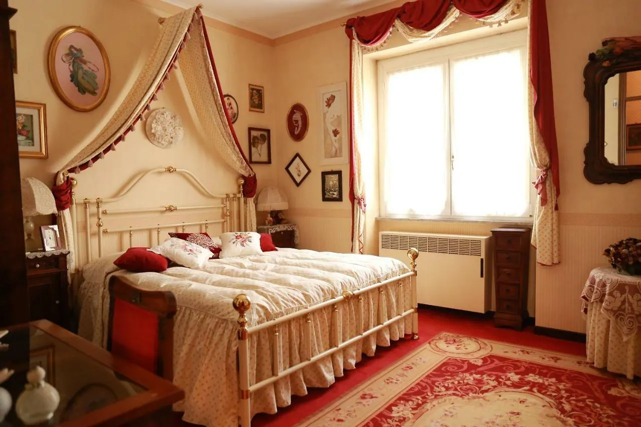 Golden Memories Holiday Home Albavilla Villa