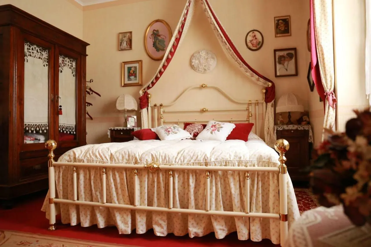 Villa Golden Memories Holiday Home Albavilla