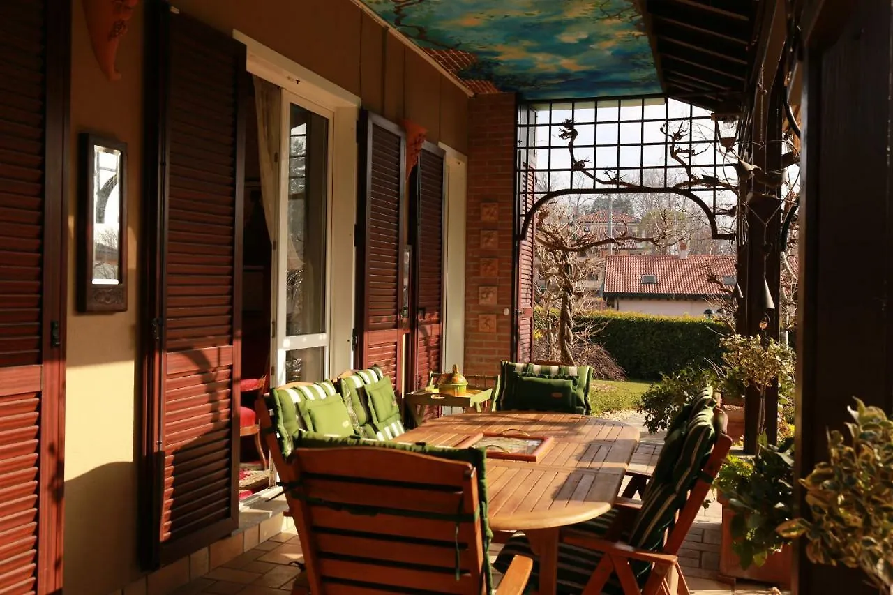 Golden Memories Holiday Home Albavilla Villa