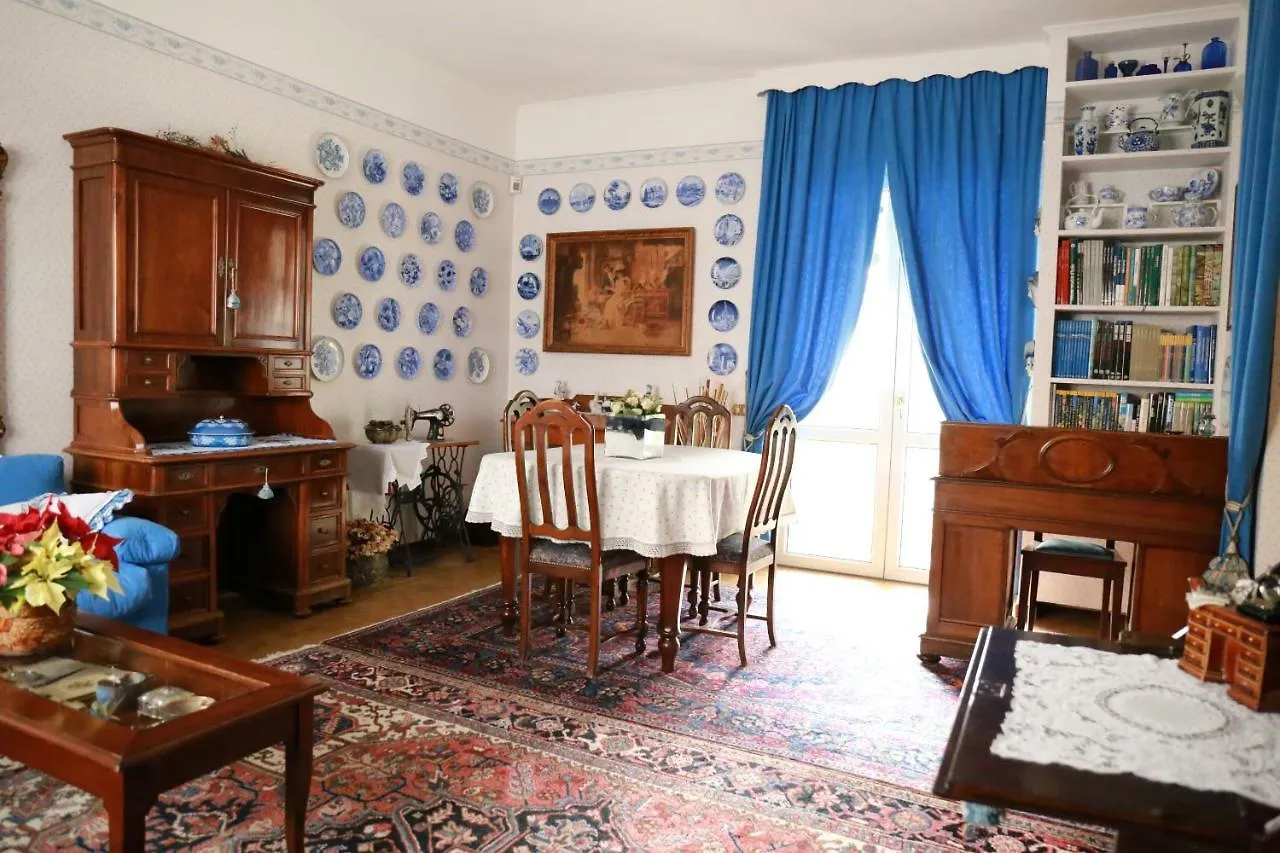 Villa Golden Memories Holiday Home Albavilla Italy